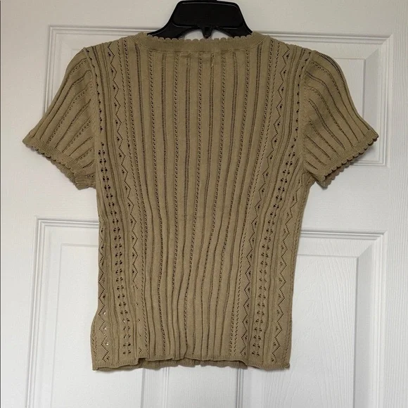 American Eagle Beige Scalloped Knit Top size M - Picture 5 of 7